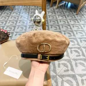BERET HAT IN CAMEL BEIGE VELVET 430041