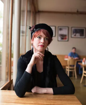 Beret, Reversible -  Velvet in Black (SOLD OUT)