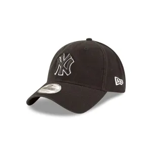 Core Classic 2.0 New York Yankees Cap (Black)