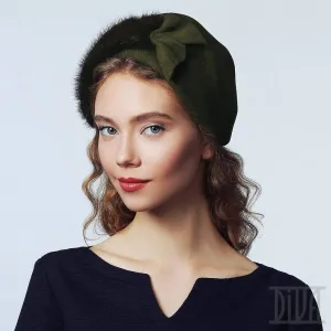 Elegant Hat with Bow and Mink Fur Trim