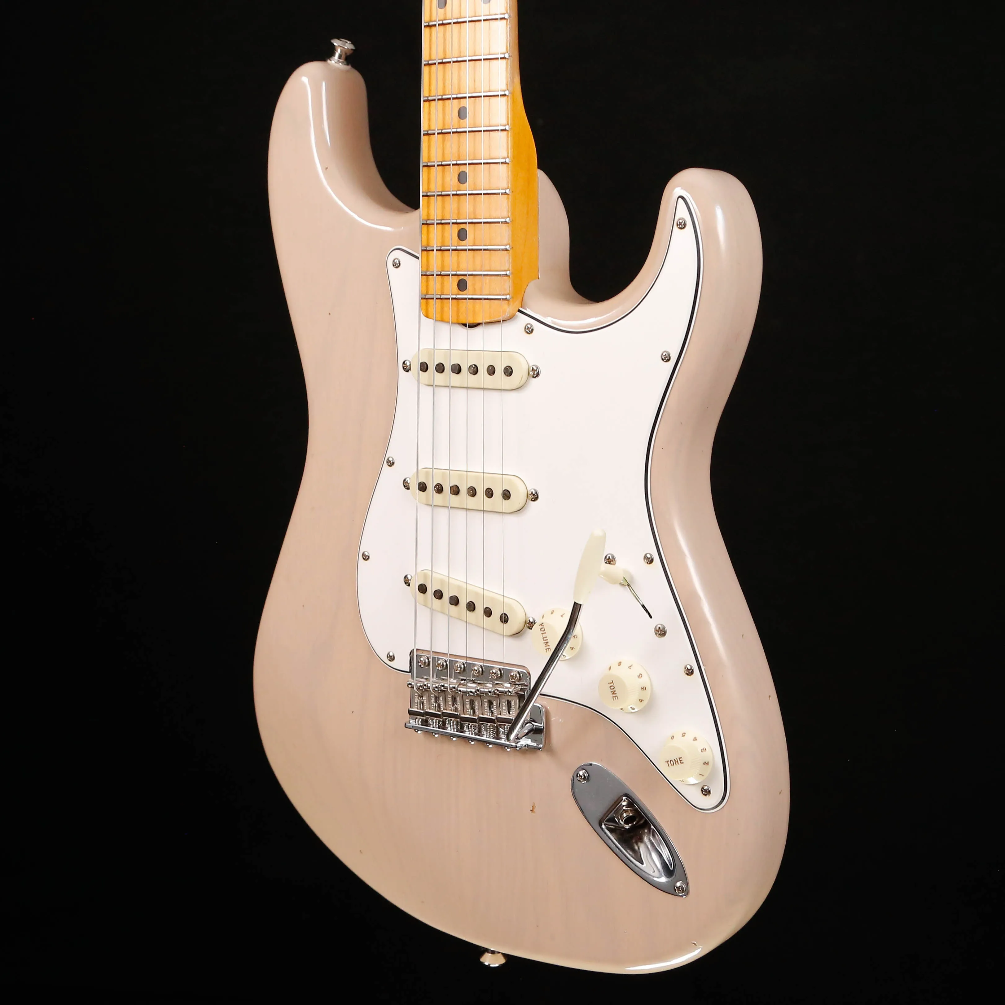Fender Custom Shop Postmodern Stratocaster Journeyman Dirty White 593 8lbs 1.1oz