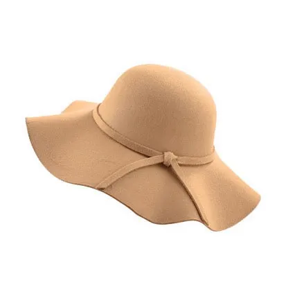 Head-Turner Floppy Hat