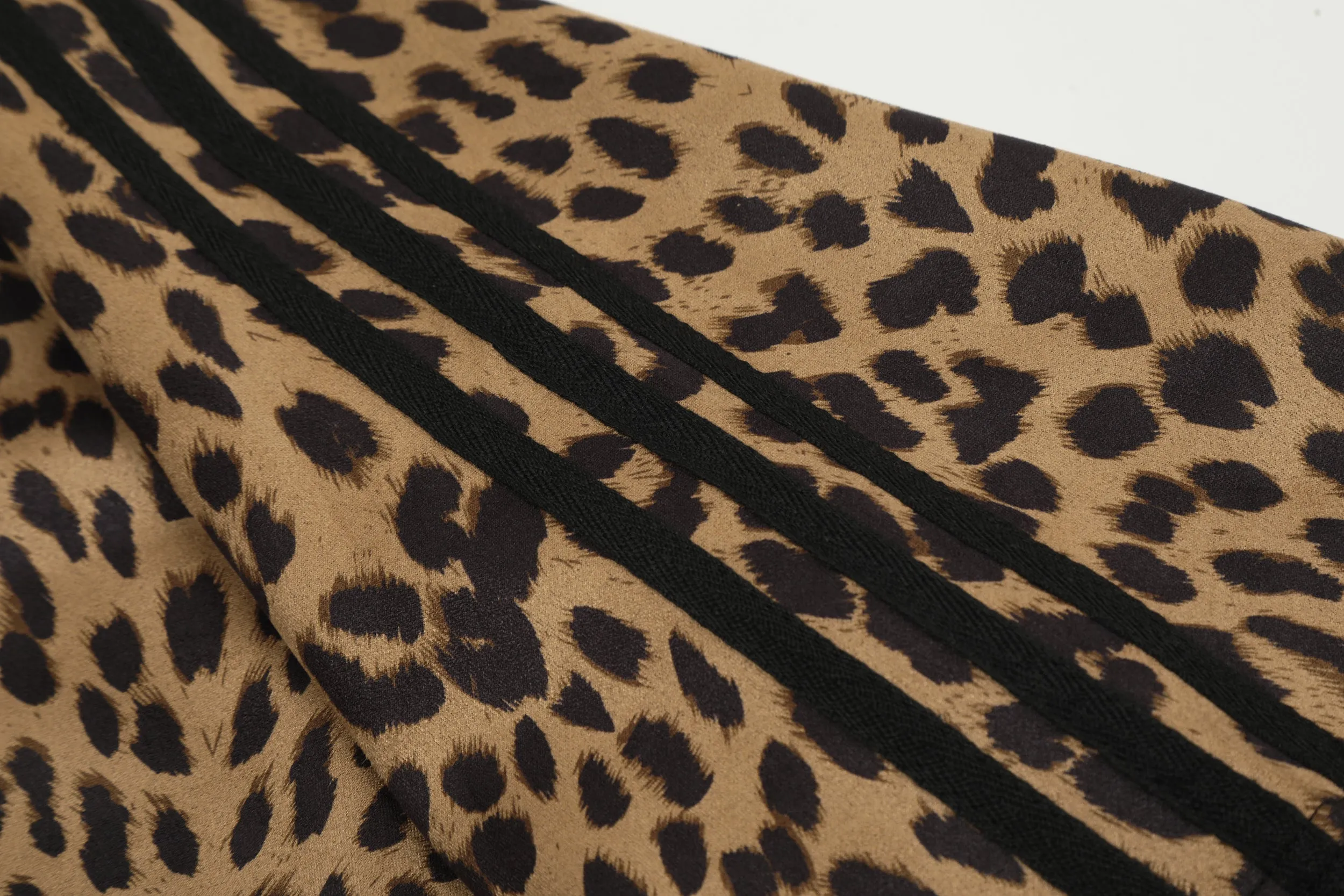 Light Leopard | Leopard Print Cotton T-Shirt