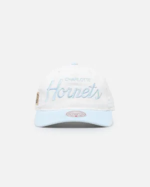 Mitchell & Ness Charlotte Hornets Pastel Corduroy Snapback White Cream/Light Blue