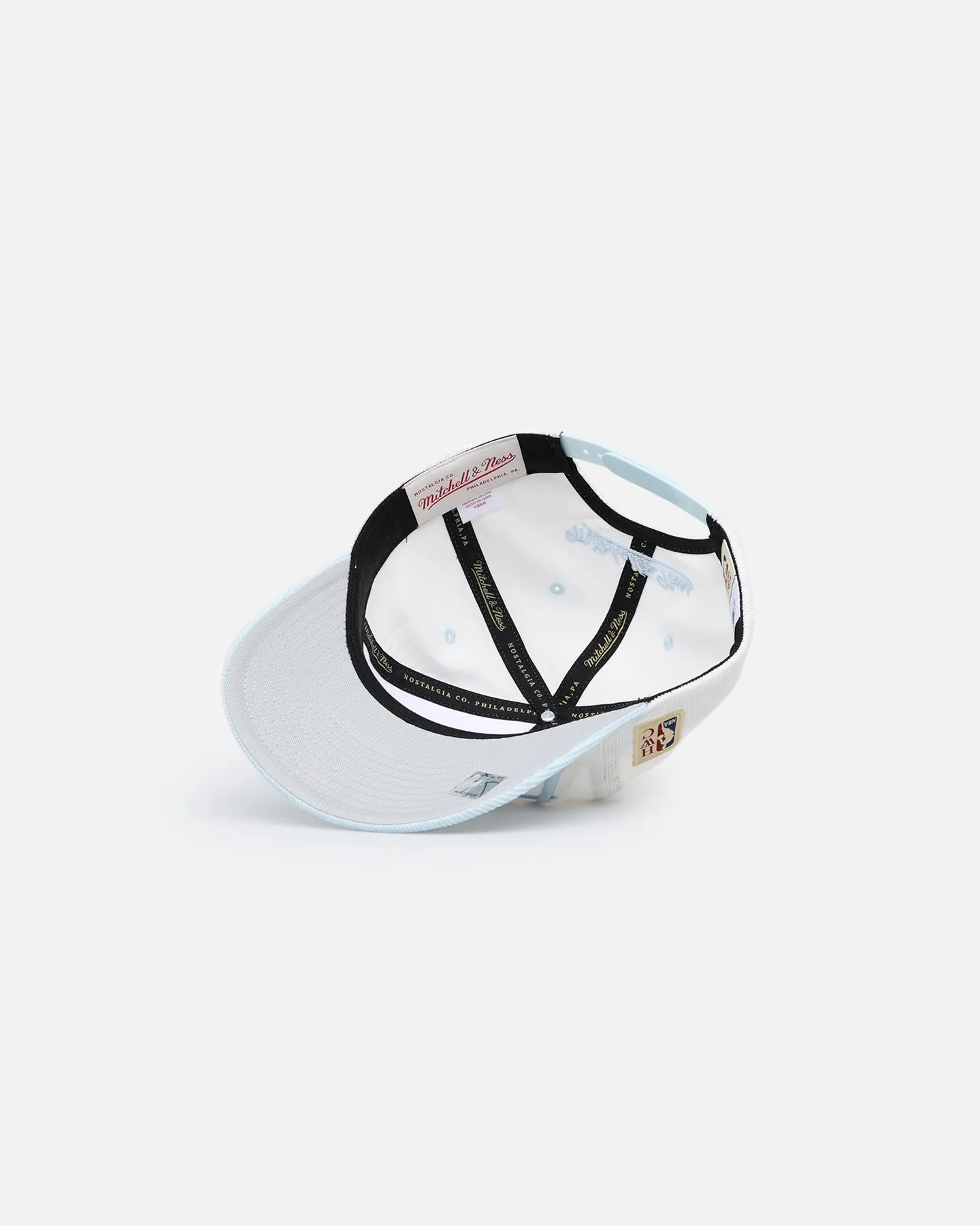 Mitchell & Ness Charlotte Hornets Pastel Corduroy Snapback White Cream/Light Blue