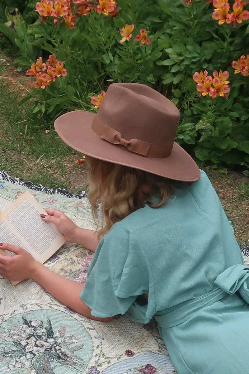 Sierra Wide Brim Hat in Saddle Brown