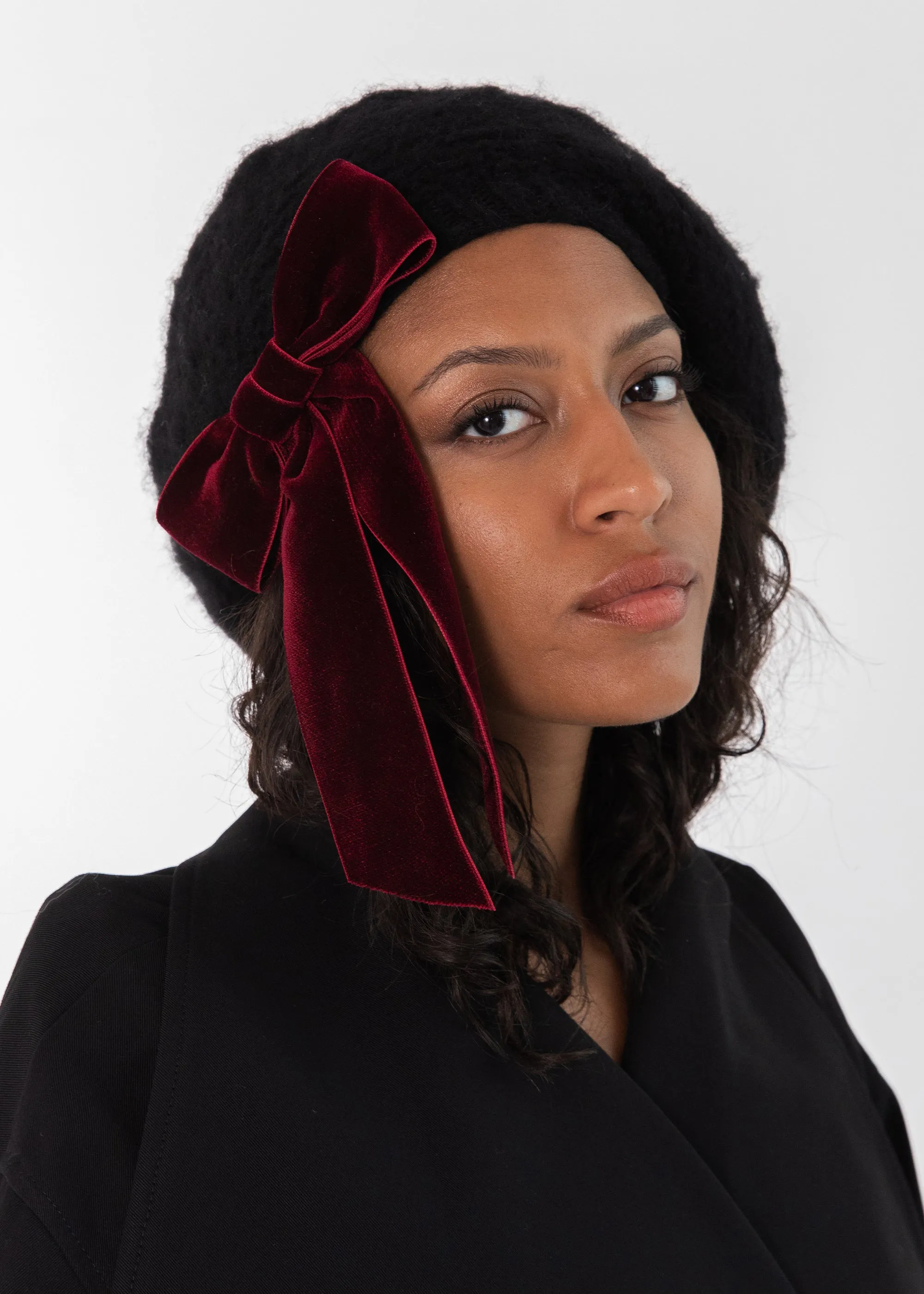 Wide Velvet Bow Beret -- Pinot