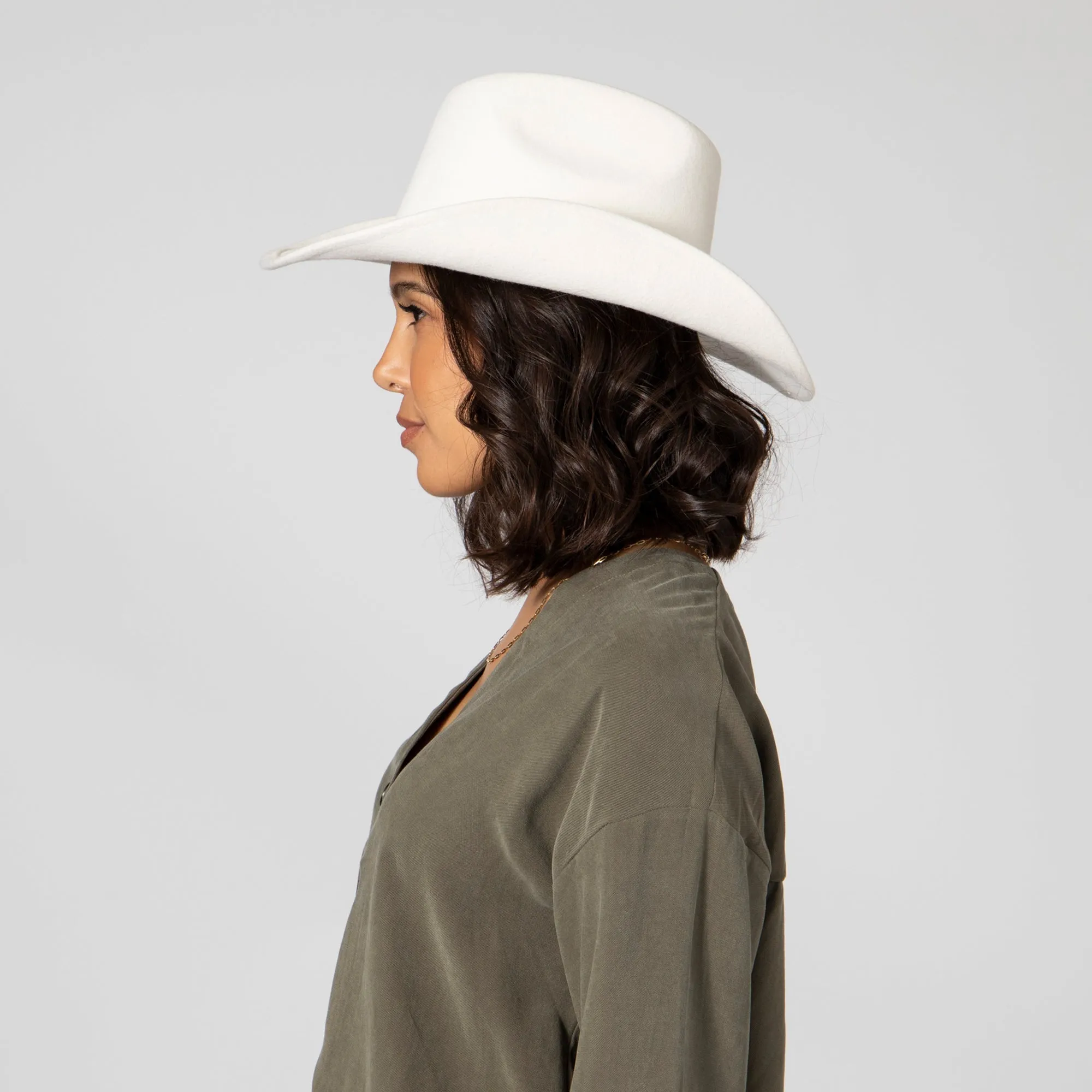 Women's Felt Cowboy Hat w/Twisted Faux Leather Band